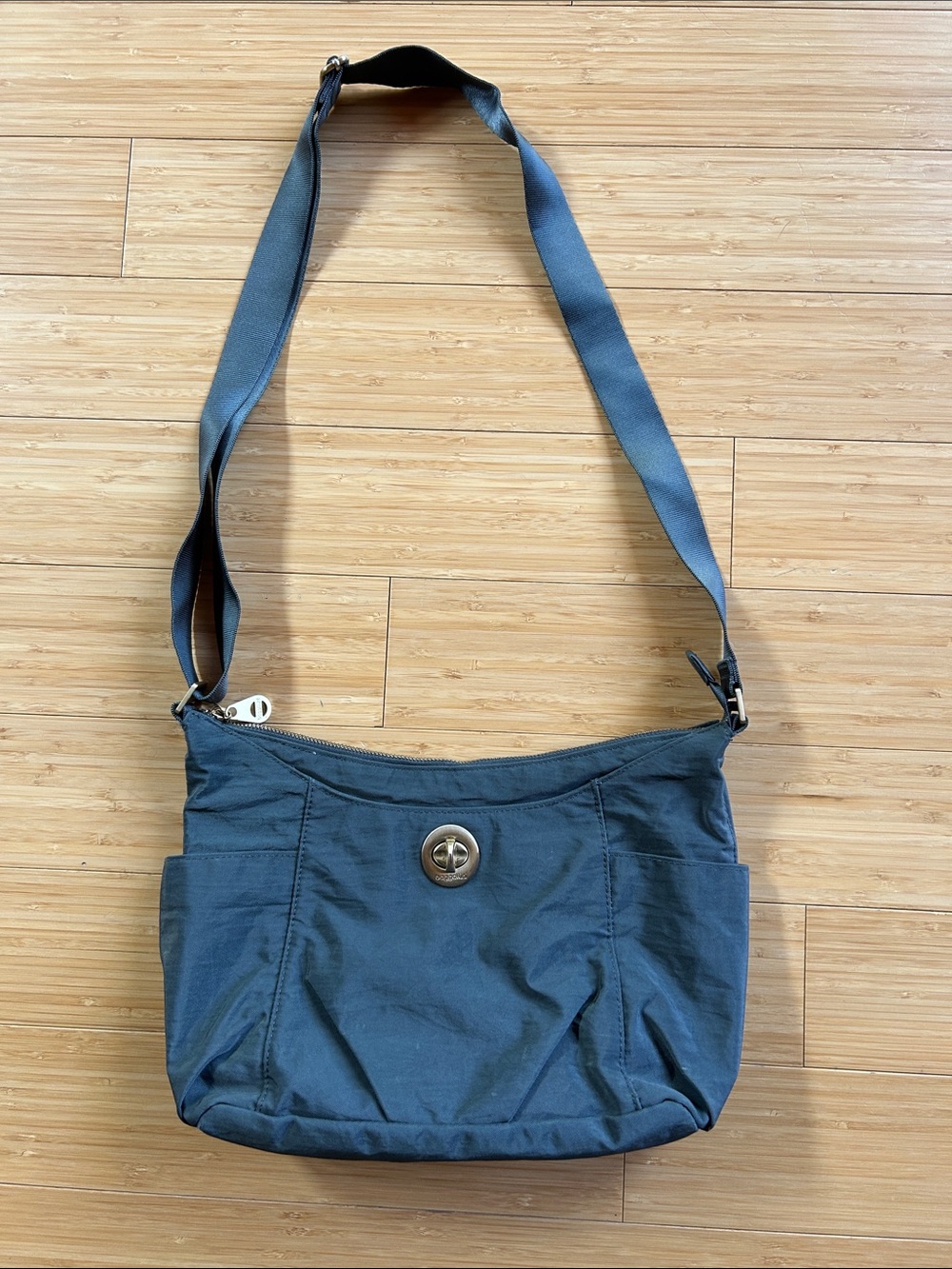 Baggallini Grey Crossbody Shoulder Bag with gold hardware